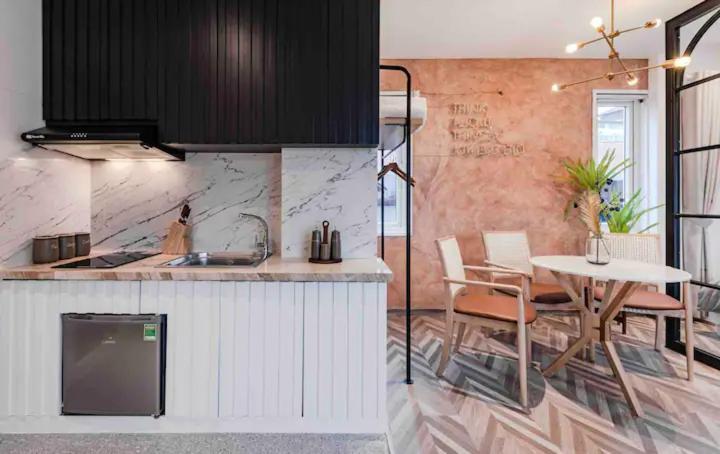 Homestay Giua Long Ha Noi - 10 Phut Den Pho Co Ανόι Εξωτερικό φωτογραφία
