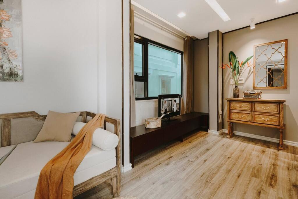 Homestay Giua Long Ha Noi - 10 Phut Den Pho Co Ανόι Εξωτερικό φωτογραφία